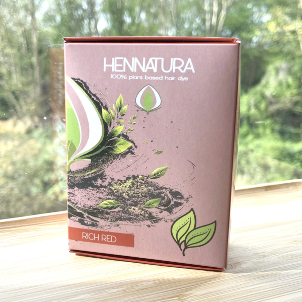 Pure henna plant based hair dye for rich red tones and healthy hair